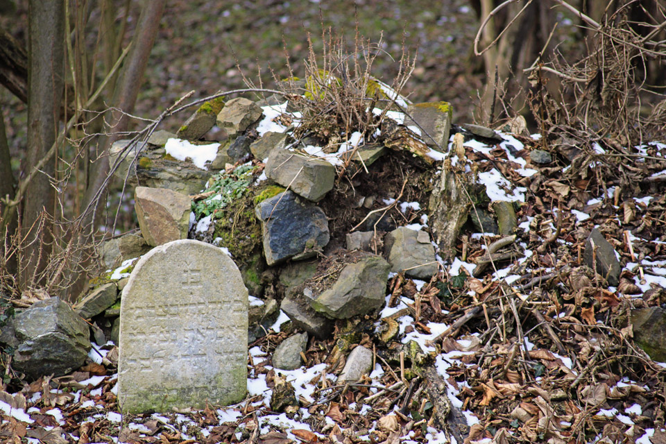 Švihov-Jewish-headstone